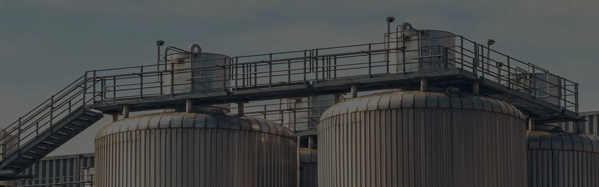 Os armários de armazenamento de cilindro de gás precisam ser ventilados?